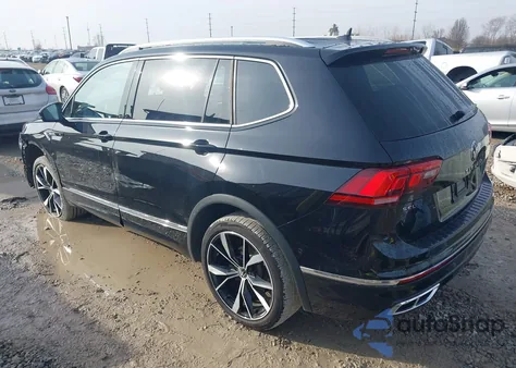 2024 Volkswagen Tiguan 2.0T Sel R-Line z USA, uszkodzony, nr VIN 3VV4B7AX7RM072339